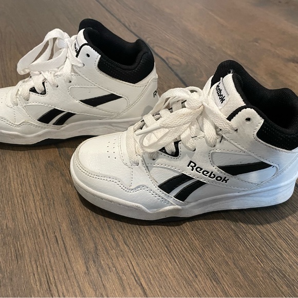 Kids Reebok Galaxy 1 High Top - Size 11K - Picture 2 of 4